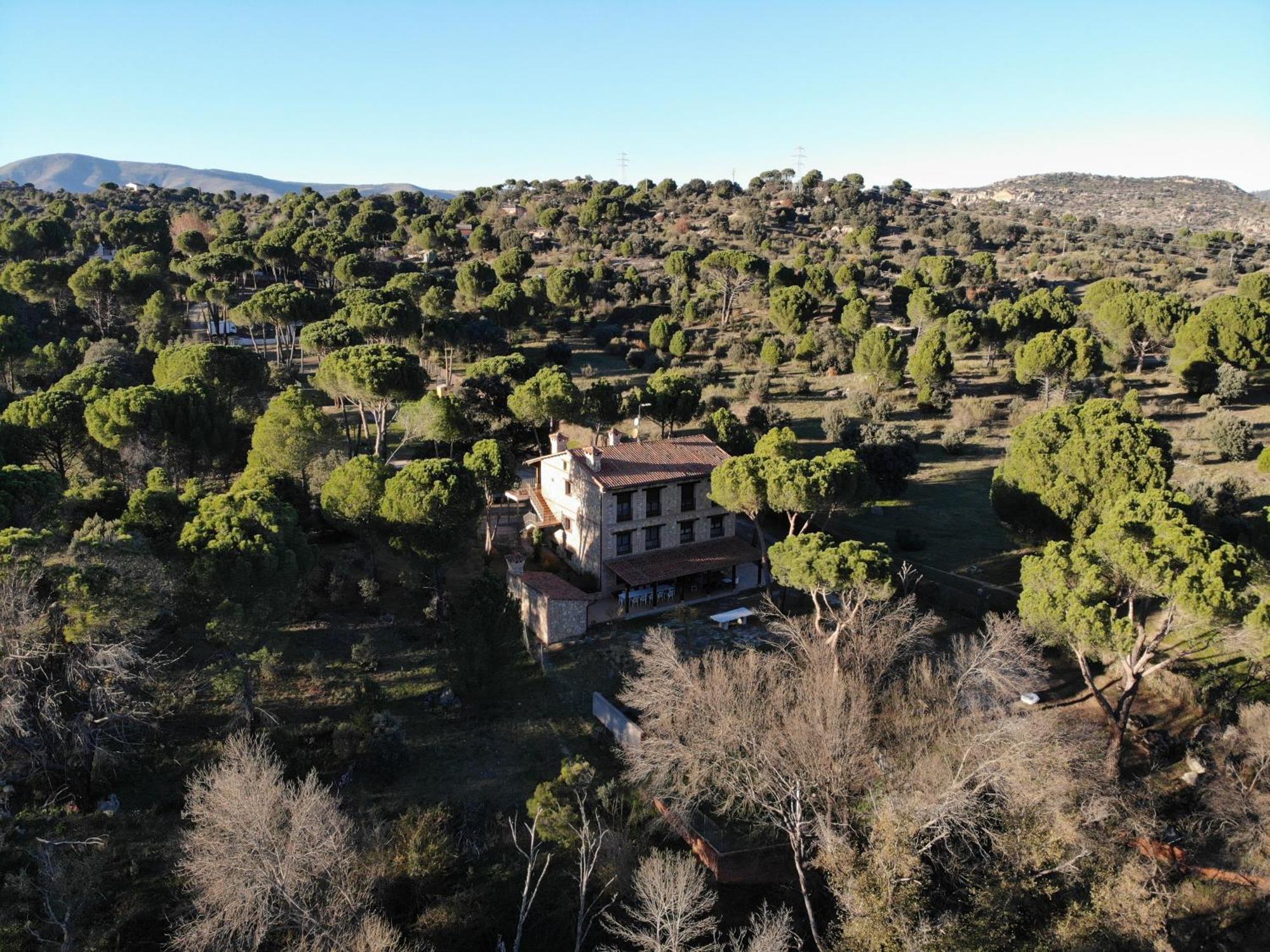 Casa Valdesanmartin - Country House, 10500Sqm, Pool, Paddel & Bbq El Tiemblo Εξωτερικό φωτογραφία